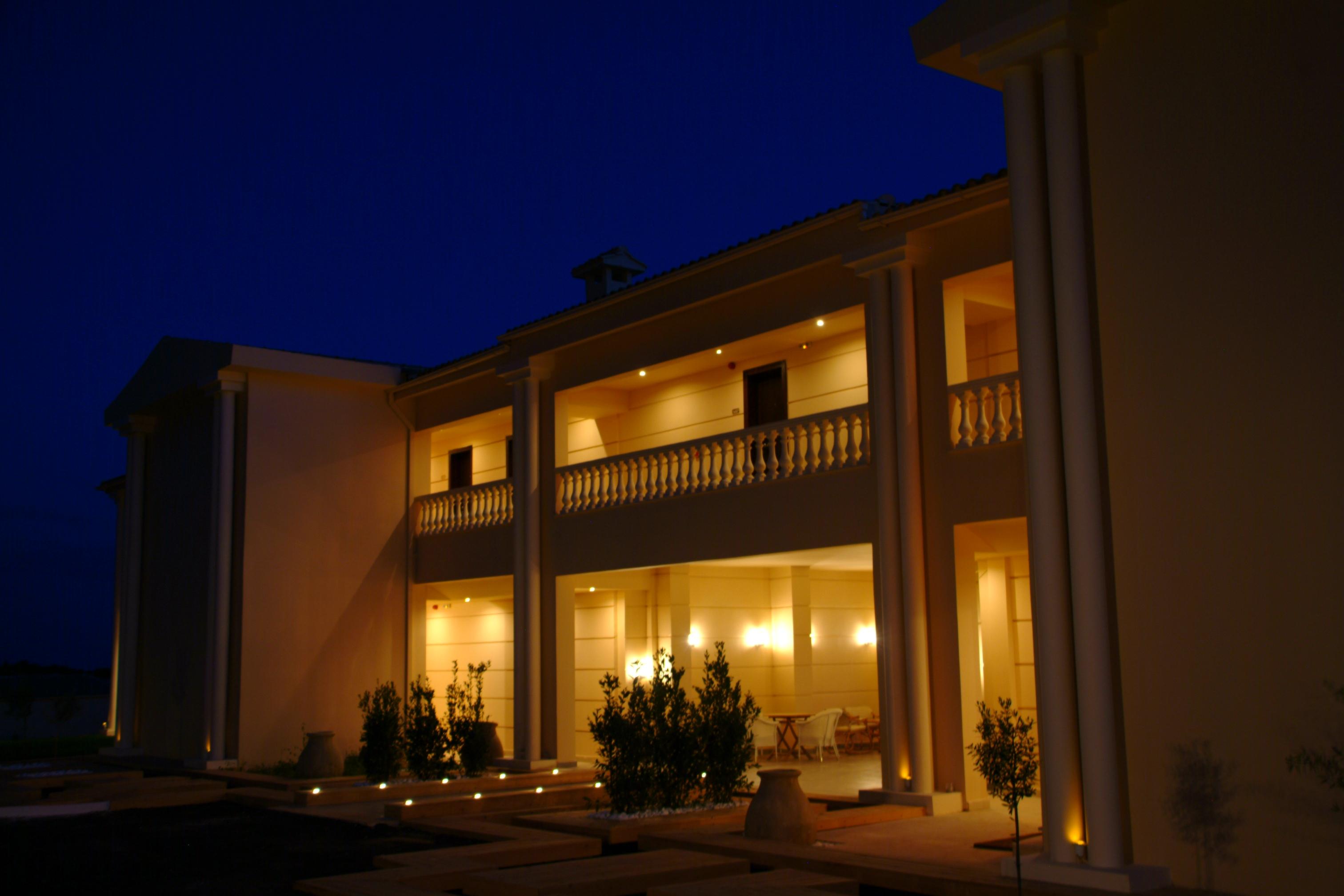 Mabely Grand Hotel Kampi  Exteriör bild