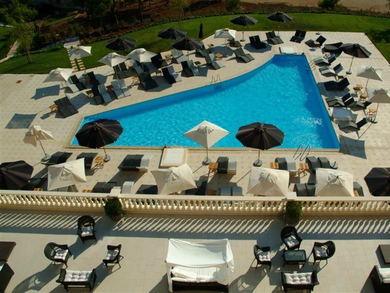 Mabely Grand Hotel Kampi  Exteriör bild